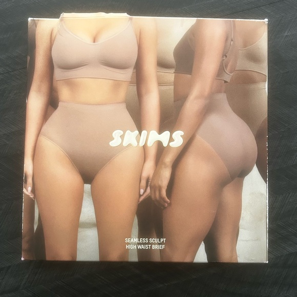 Skims Seamless Sculpt High-Waisted Brief - Picture 1 of 10